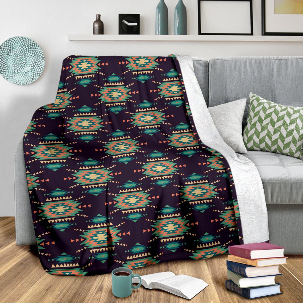 Navajo Geometric Style Print Pattern Fleece Blanket