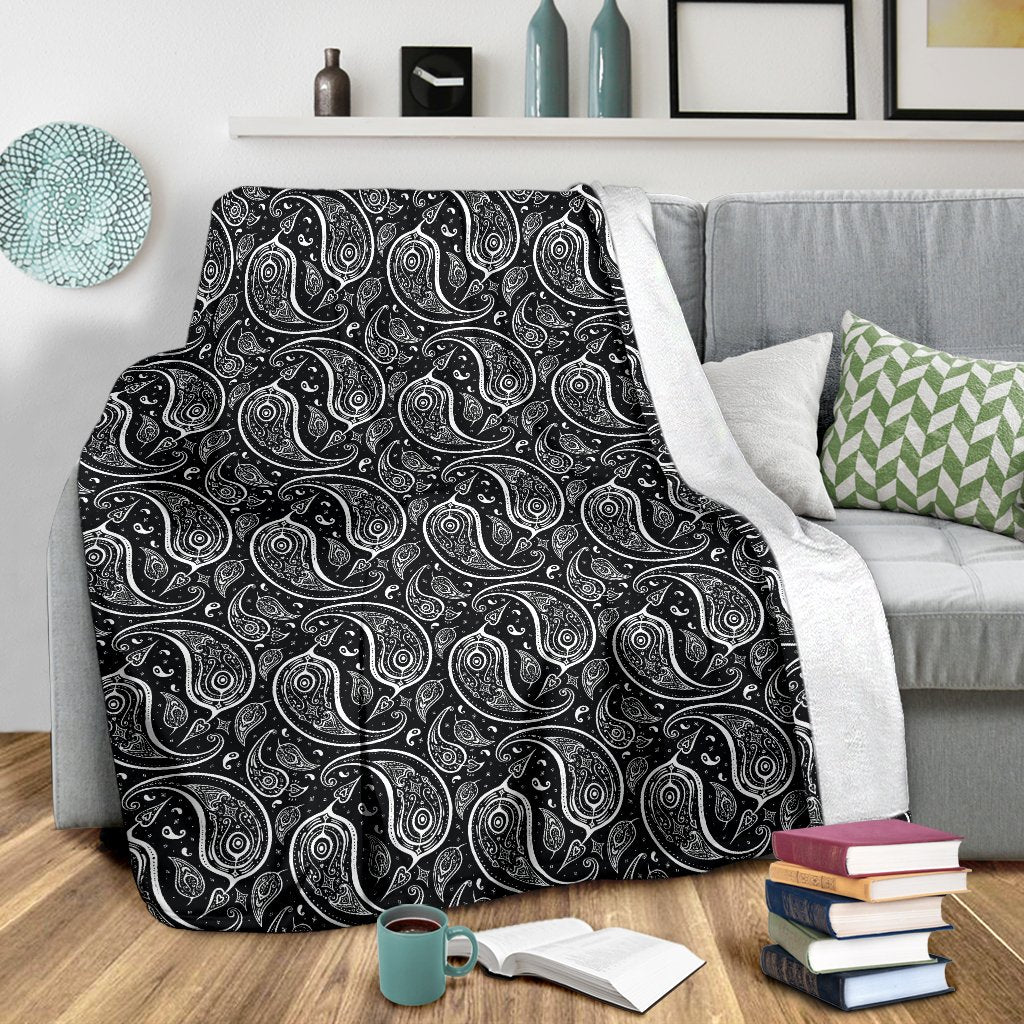 Paisley Black Design Print Fleece Blanket