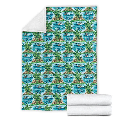Palm Tree Hawaiian Themed Design Print Fleece Blanket