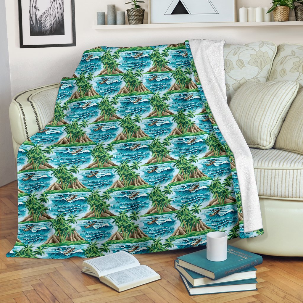 Palm Tree Hawaiian Themed Design Print Fleece Blanket