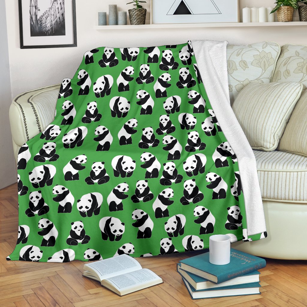 Panda Bear Pattern Themed Print Fleece Blanket