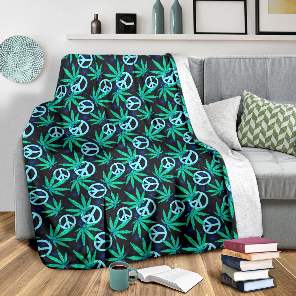 Peace Sign Themed Design Print Fleece Blanket