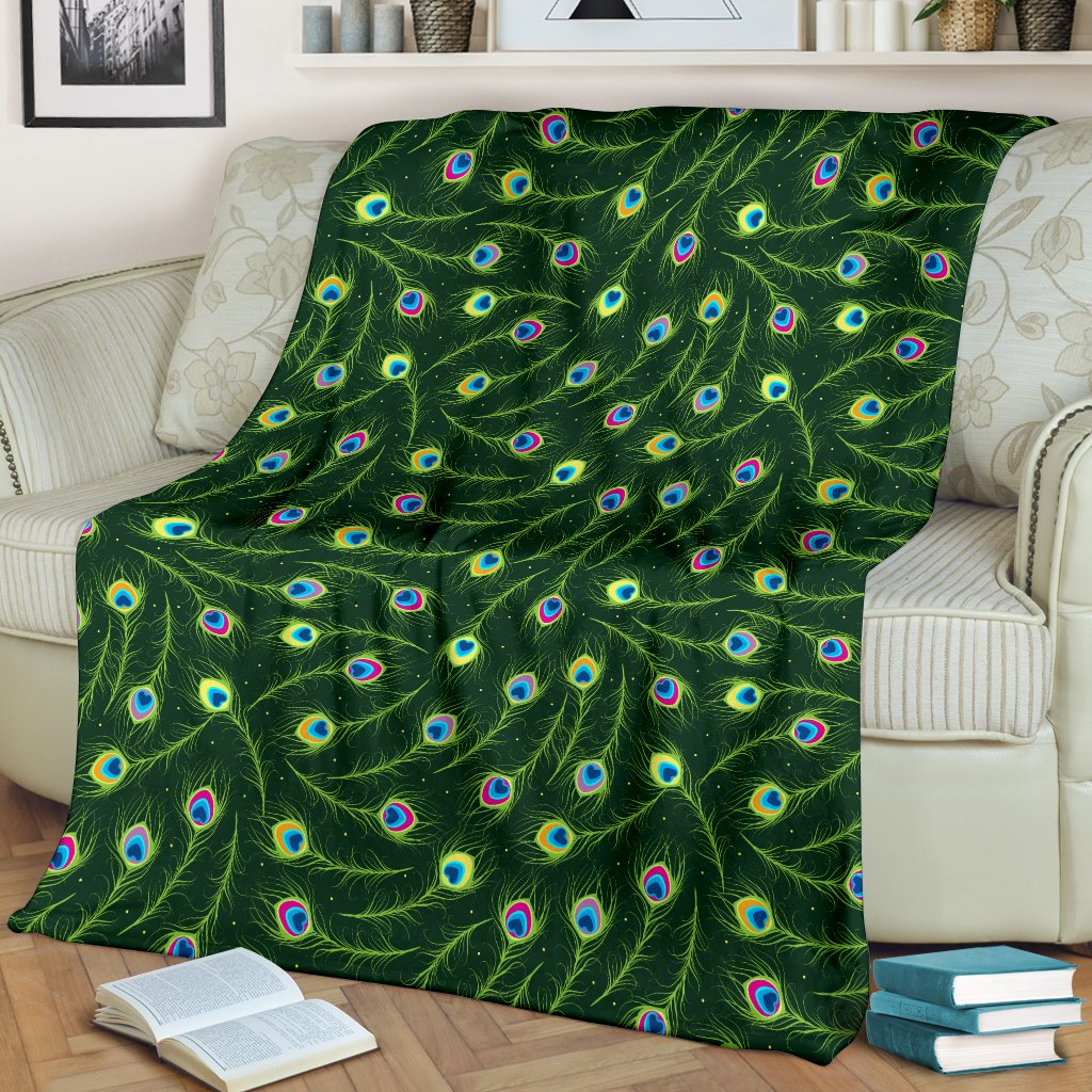 Peacock Feather Green Design Print Fleece Blanket
