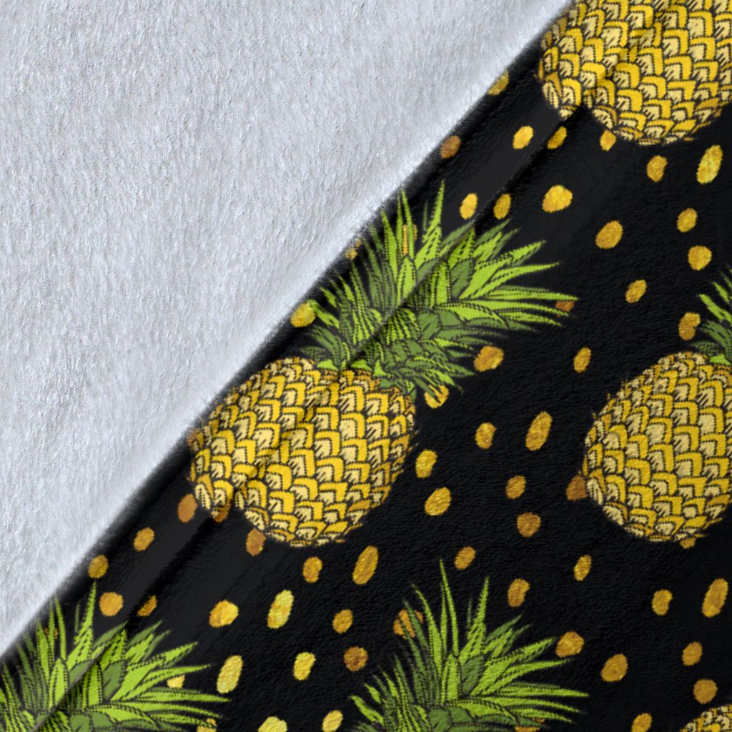 Pineapple Gold Dot Themed Print Fleece Blanket