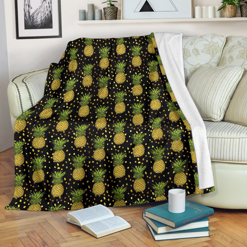 Pineapple Gold Dot Themed Print Fleece Blanket