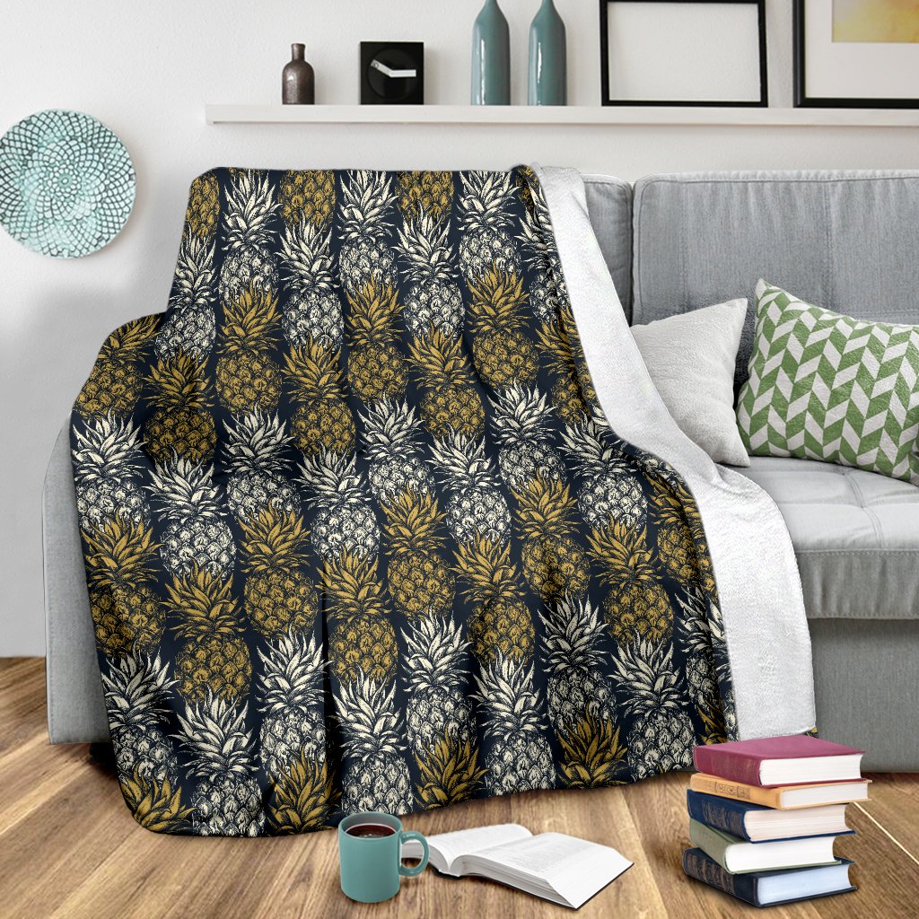 Pineapple Print Design Pattern Fleece Blanket