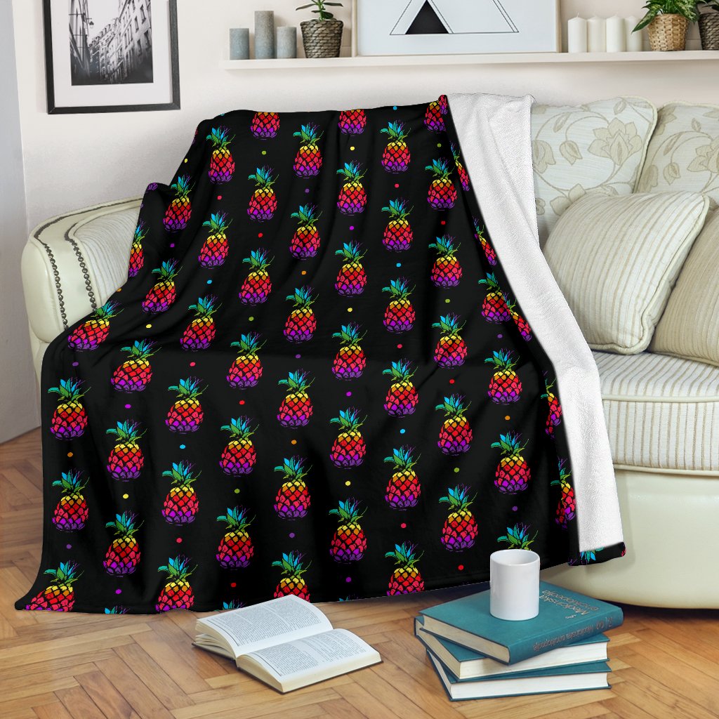 Pineapple Rainbow Dot Print Fleece Blanket
