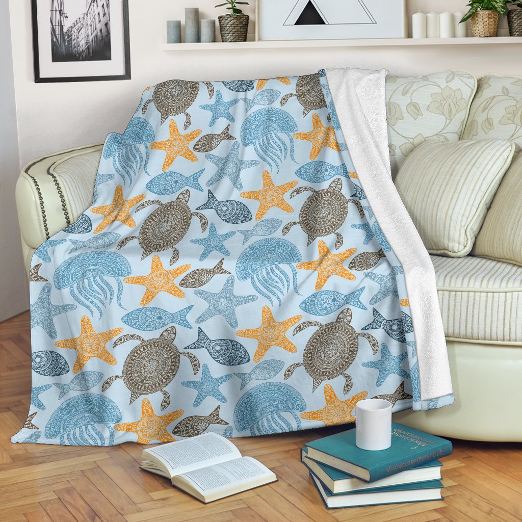 Polynesian Jellyfish Turtle Print Fleece Blanket