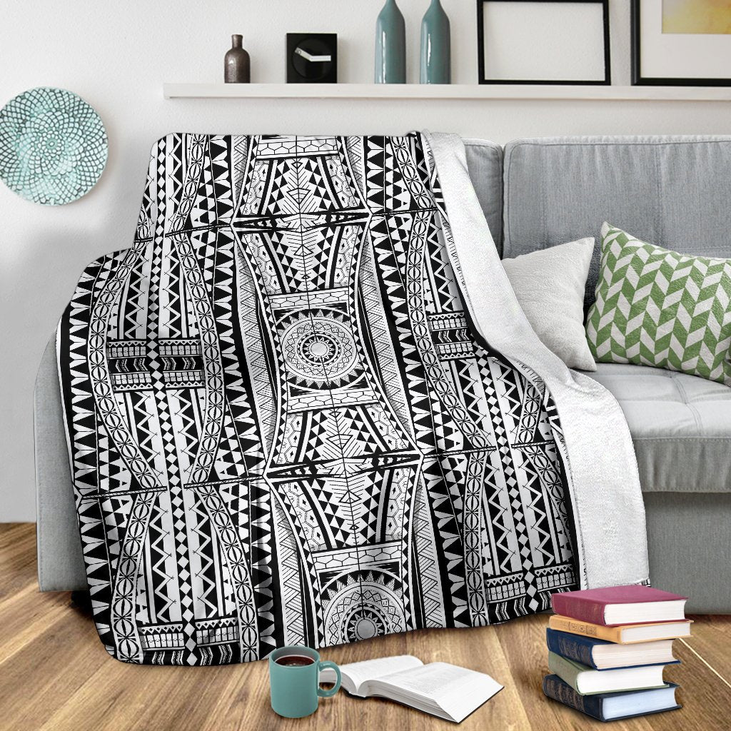 Polynesian Tattoo Design Fleece Blanket