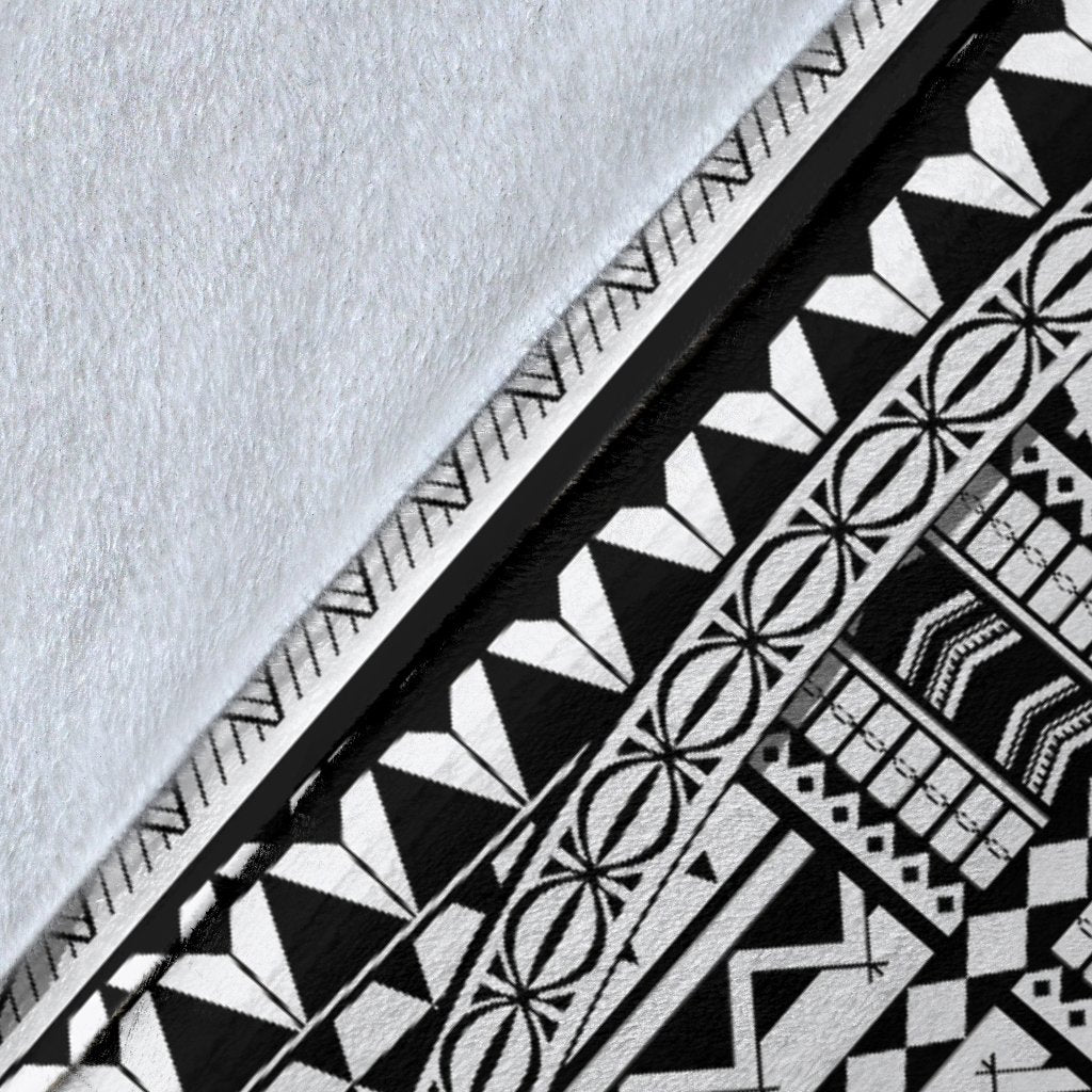 Polynesian Tattoo Design Fleece Blanket