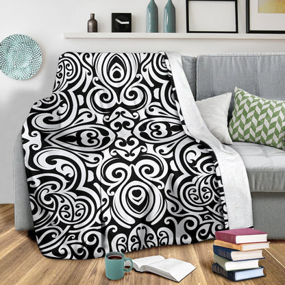 Polynesian Tattoo Pattern Fleece Blanket