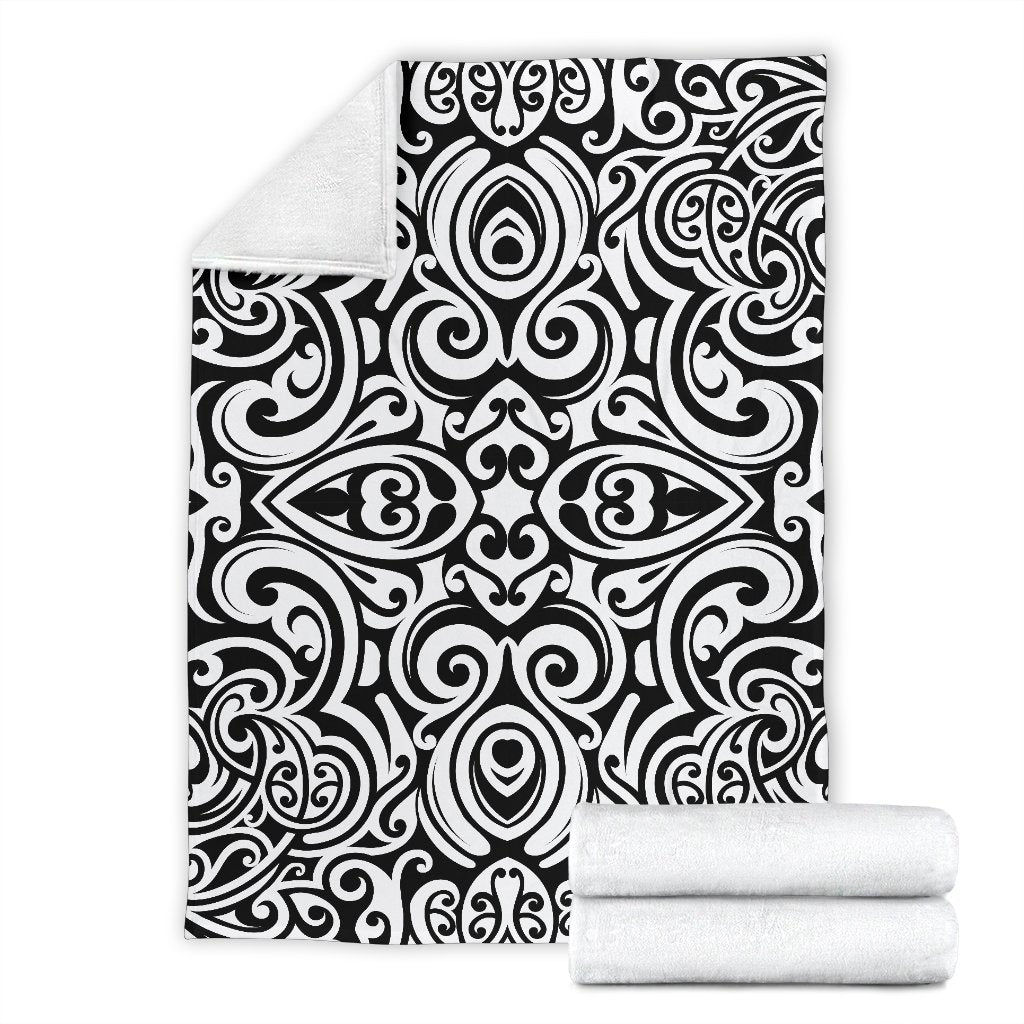Polynesian Tattoo Pattern Fleece Blanket