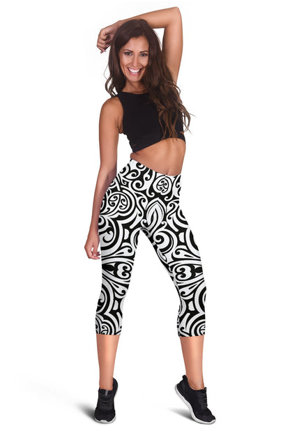 Polynesian Tattoo Pattern Women Capris