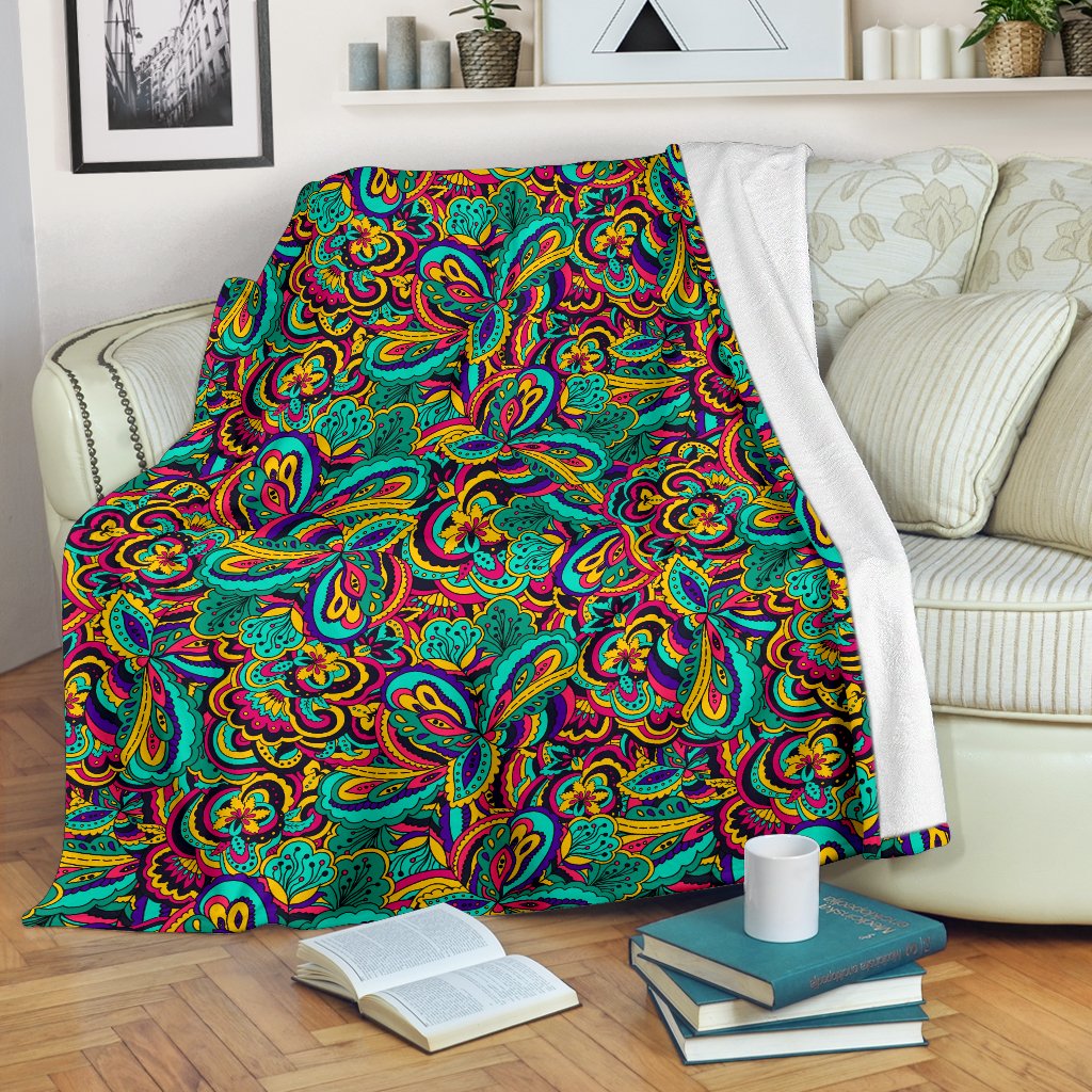 Psychedelic Trippy Floral Design Fleece Blanket