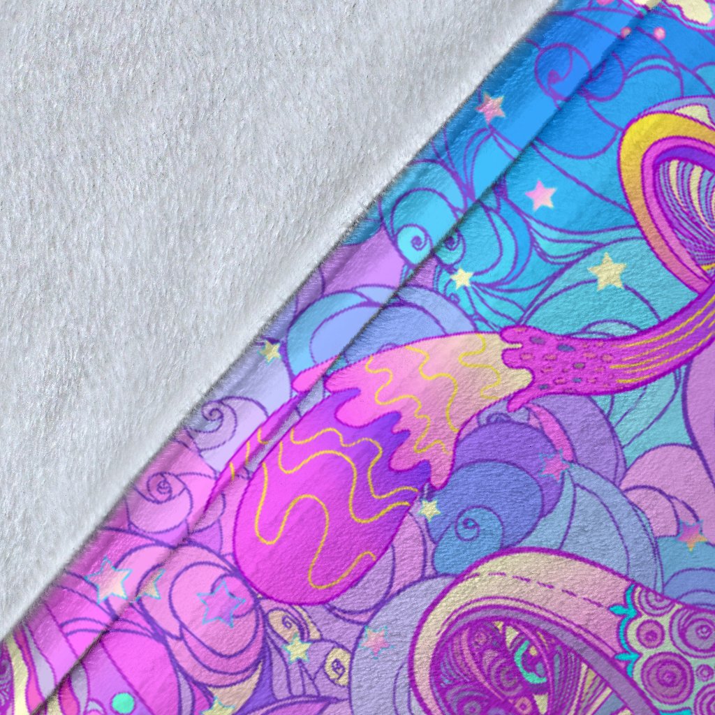 Psychedelic Trippy Mushroom Print Fleece Blanket