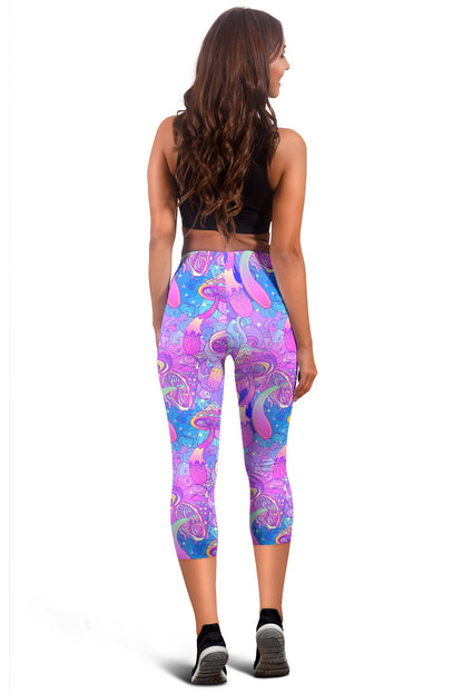 Psychedelic Trippy Mushroom Print Women Capris