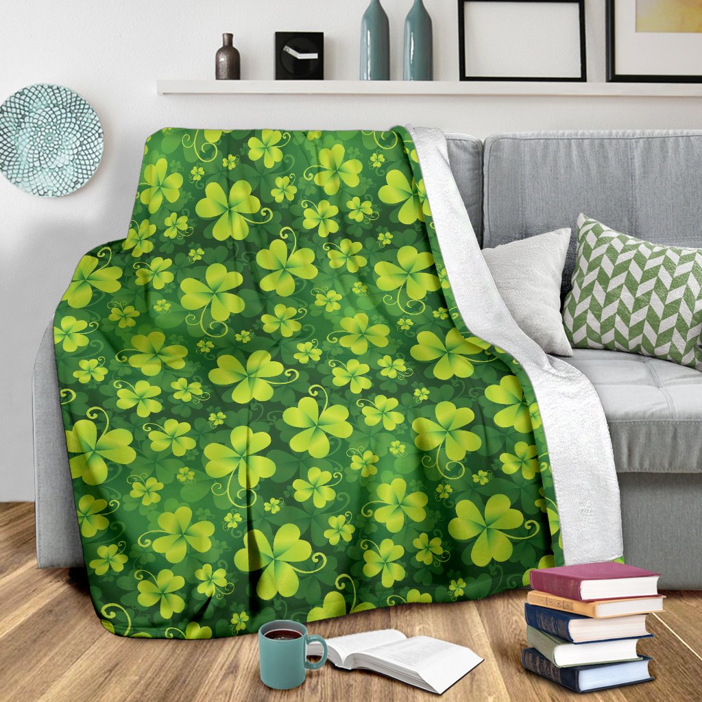 Shamrock Clover Print Fleece Blanket