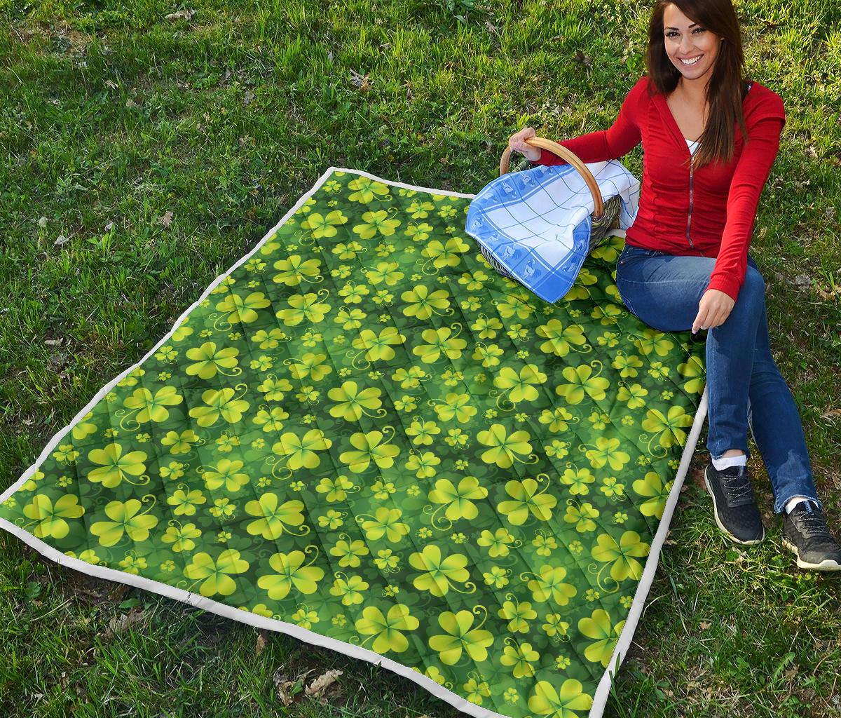 Shamrock Clover Print Premium Quilt-JTAMIGO.COM