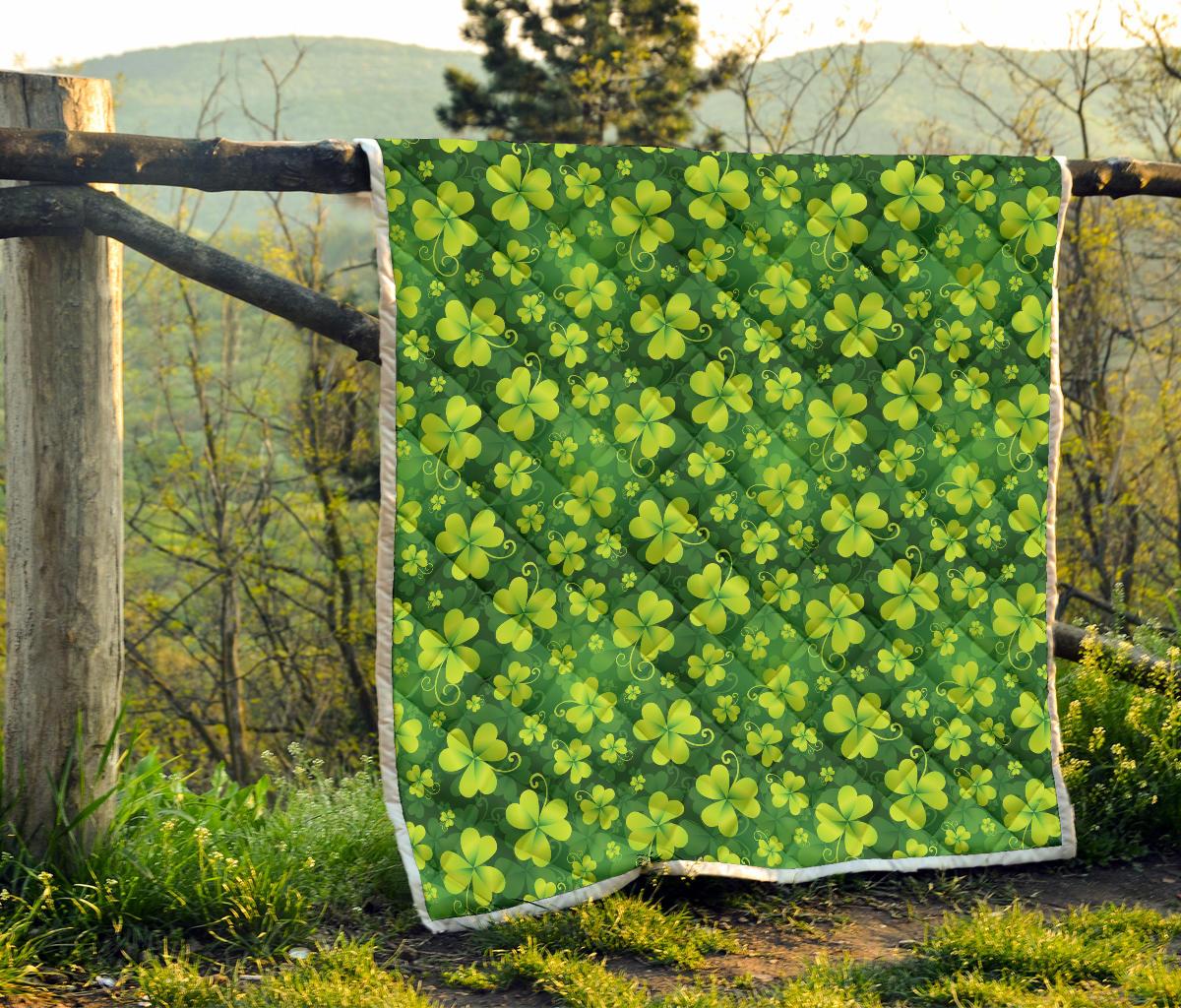 Shamrock Clover Print Premium Quilt-JTAMIGO.COM