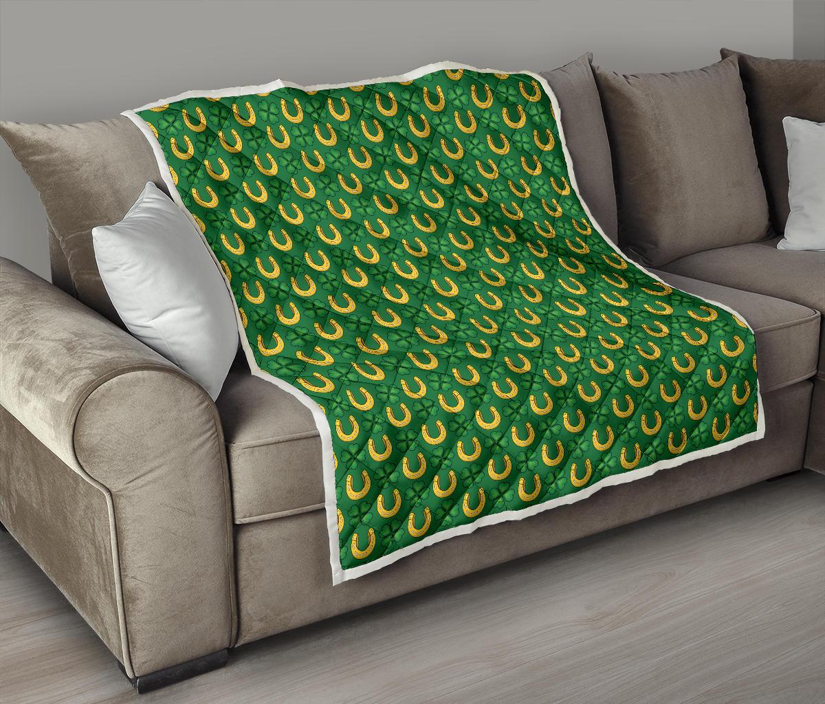 Shamrock Horseshoes Print Pattern Premium Quilt-JTAMIGO.COM
