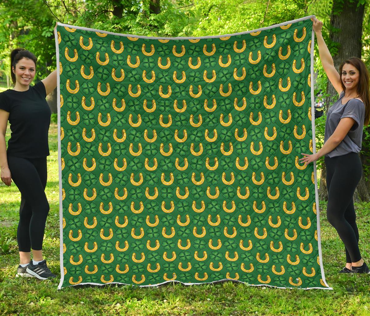 Shamrock Horseshoes Print Pattern Premium Quilt-JTAMIGO.COM