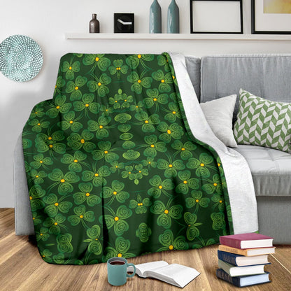 Shamrock Pattern Fleece Blanket