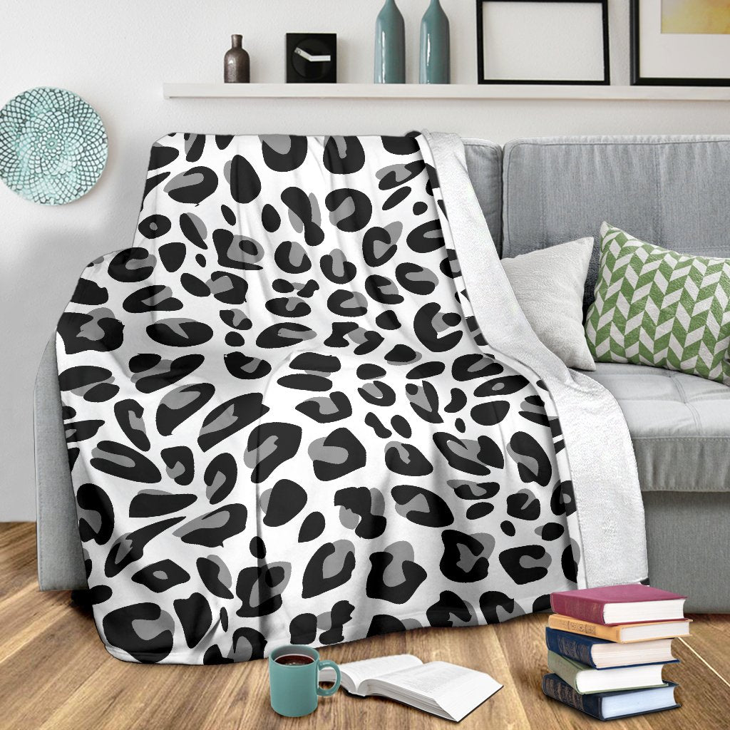 Snow Leopard Skin Print Fleece Blanket