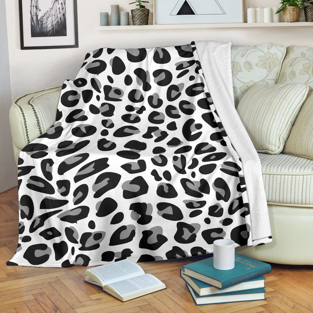 Snow Leopard Skin Print Fleece Blanket