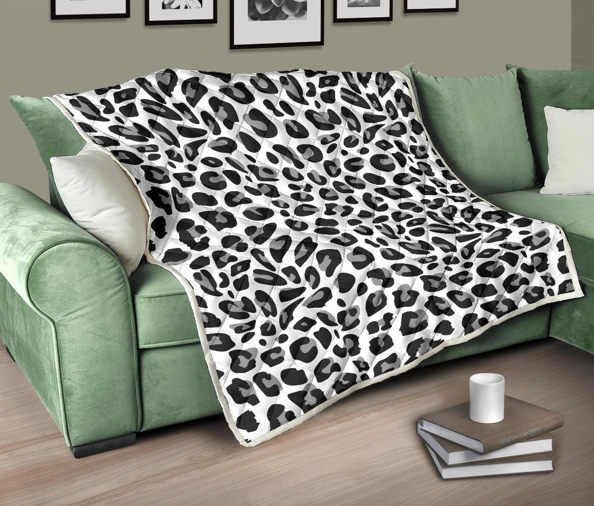 Snow Leopard Skin Print Premium Quilt-JTAMIGO.COM