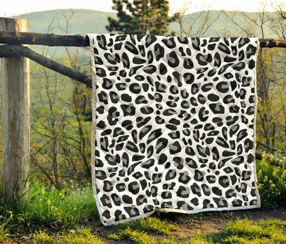Snow Leopard Skin Print Premium Quilt-JTAMIGO.COM