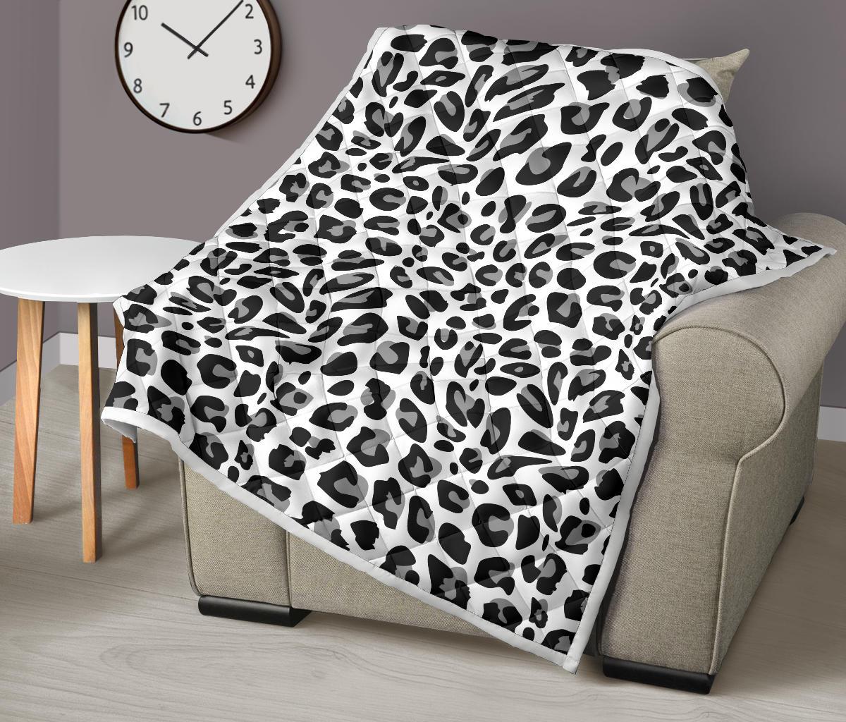 Snow Leopard Skin Print Premium Quilt-JTAMIGO.COM