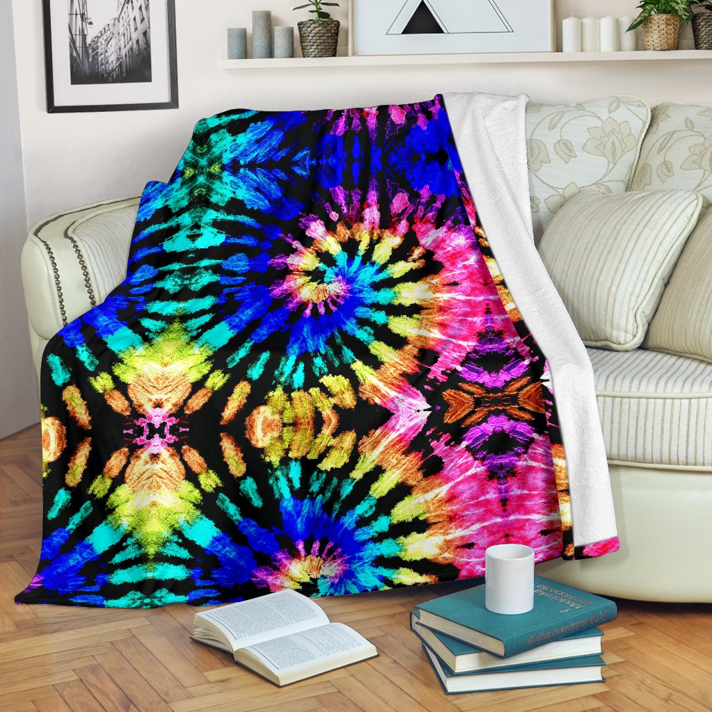 Tie Dye Rainbow Design Print Fleece Blanket