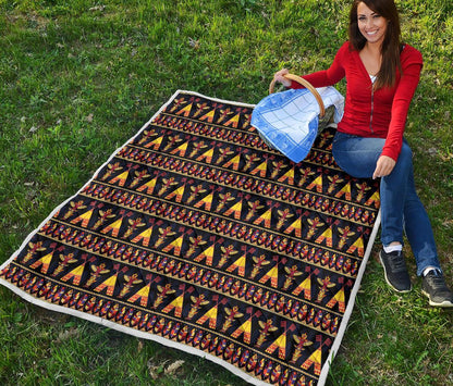 Totem Pole Design Premium Quilt-JTAMIGO.COM