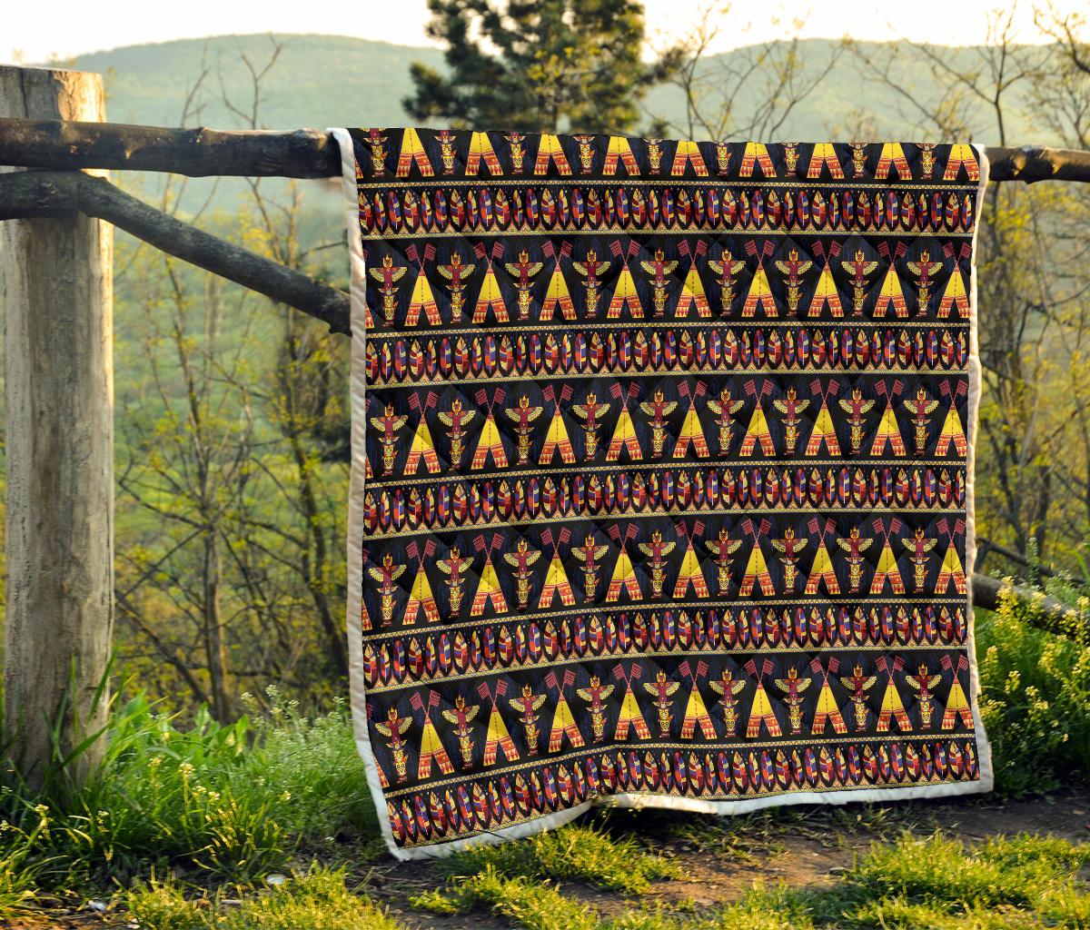 Totem Pole Design Premium Quilt-JTAMIGO.COM
