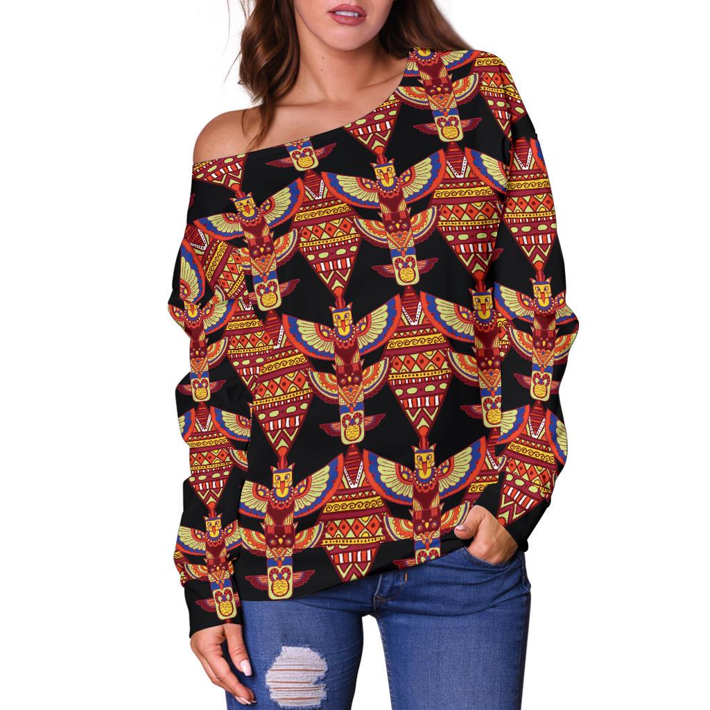 Totem Pole Print Off Shoulder Sweatshirt