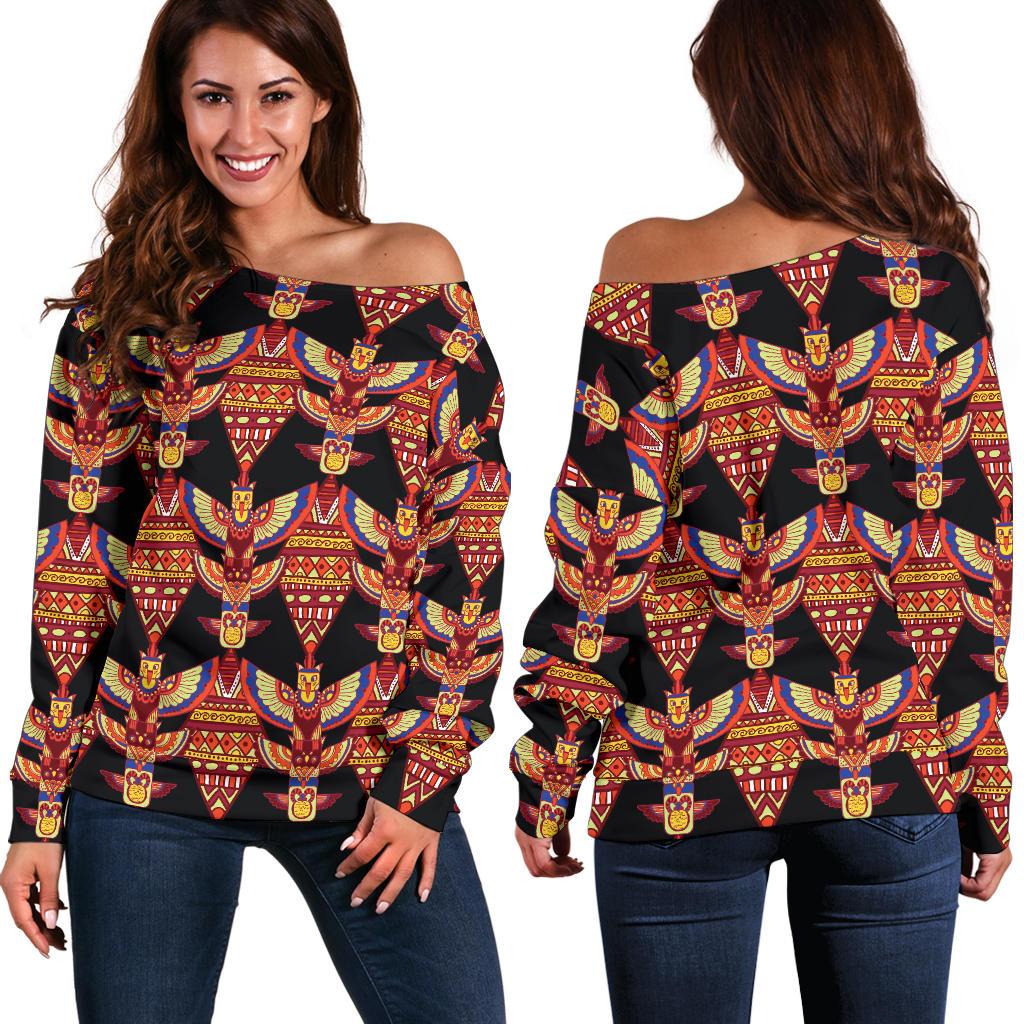 Totem Pole Print Off Shoulder Sweatshirt