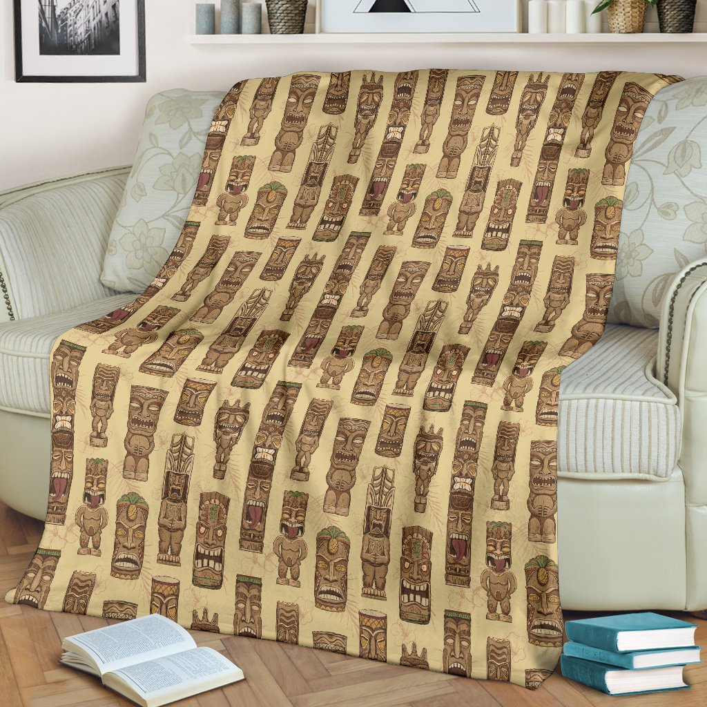 Totem Tiki Style Themed Design Fleece Blanket
