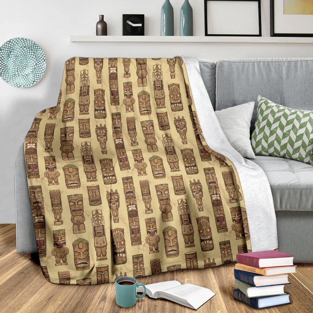 Totem Tiki Style Themed Design Fleece Blanket