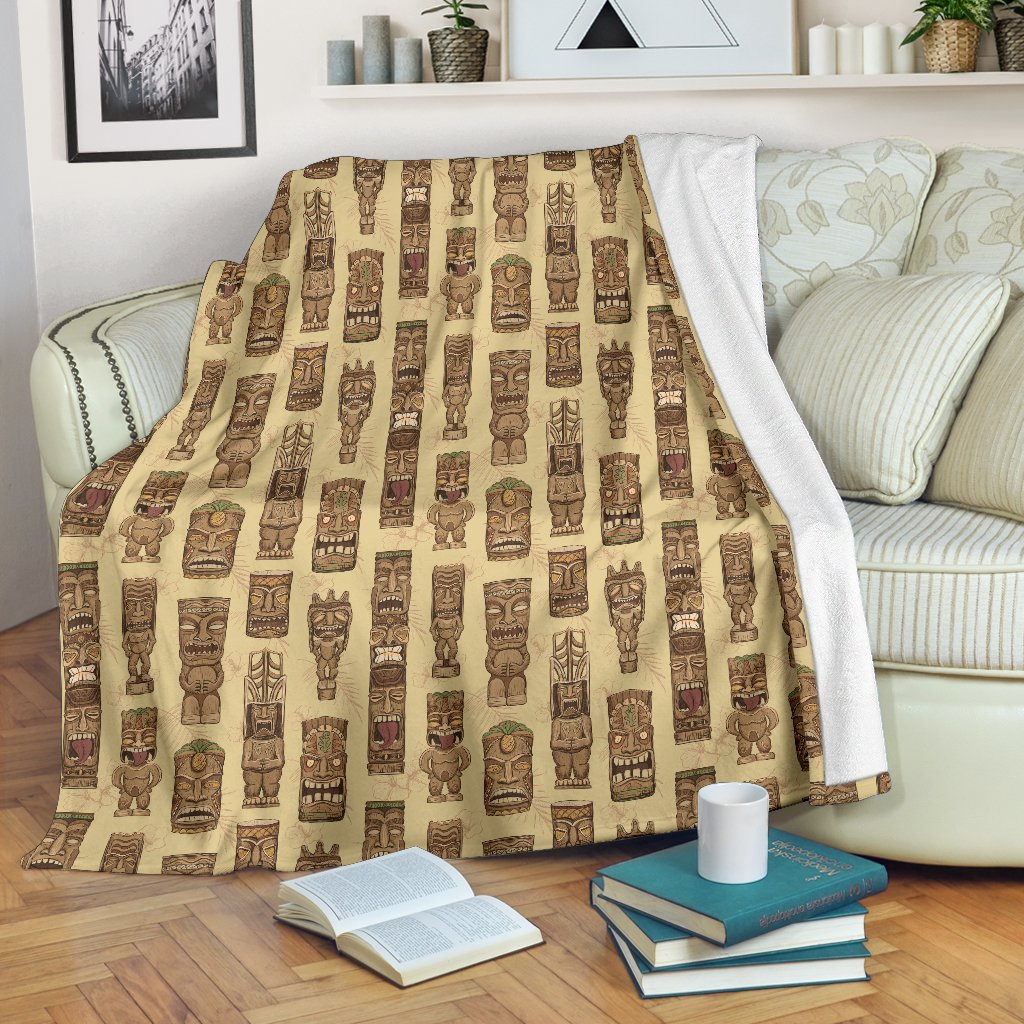 Totem Tiki Style Themed Design Fleece Blanket
