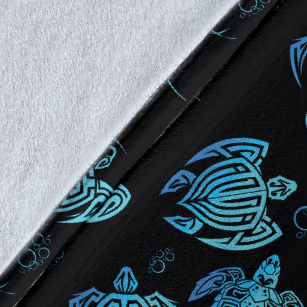 Tribal Turtle Polynesian Themed Design Fleece Blanket