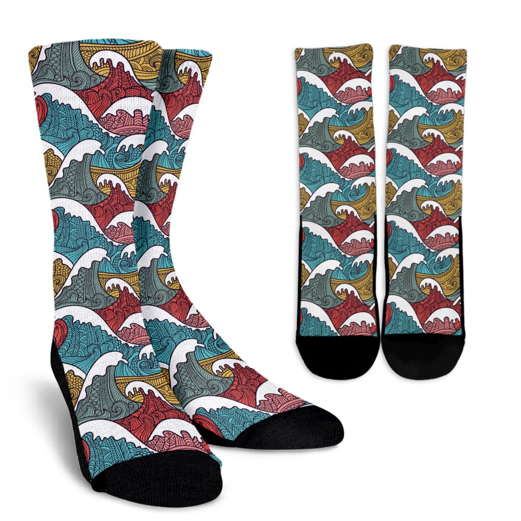 Tribal Wave Pattern Print Crew Socks