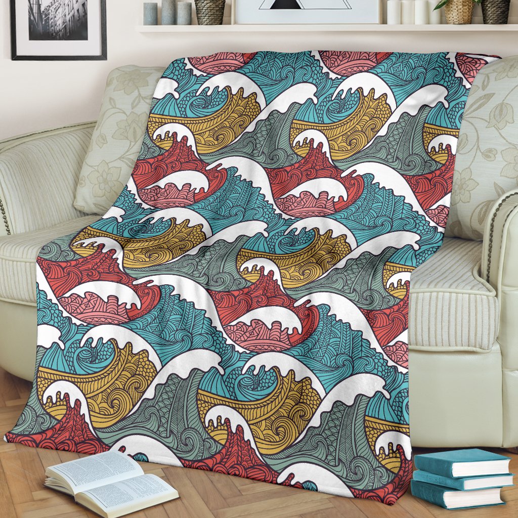 Tribal Wave Pattern Print Fleece Blanket