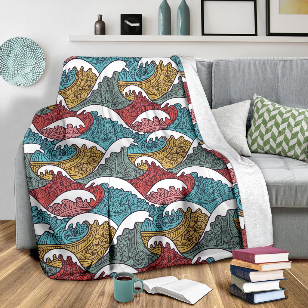 Tribal Wave Pattern Print Fleece Blanket