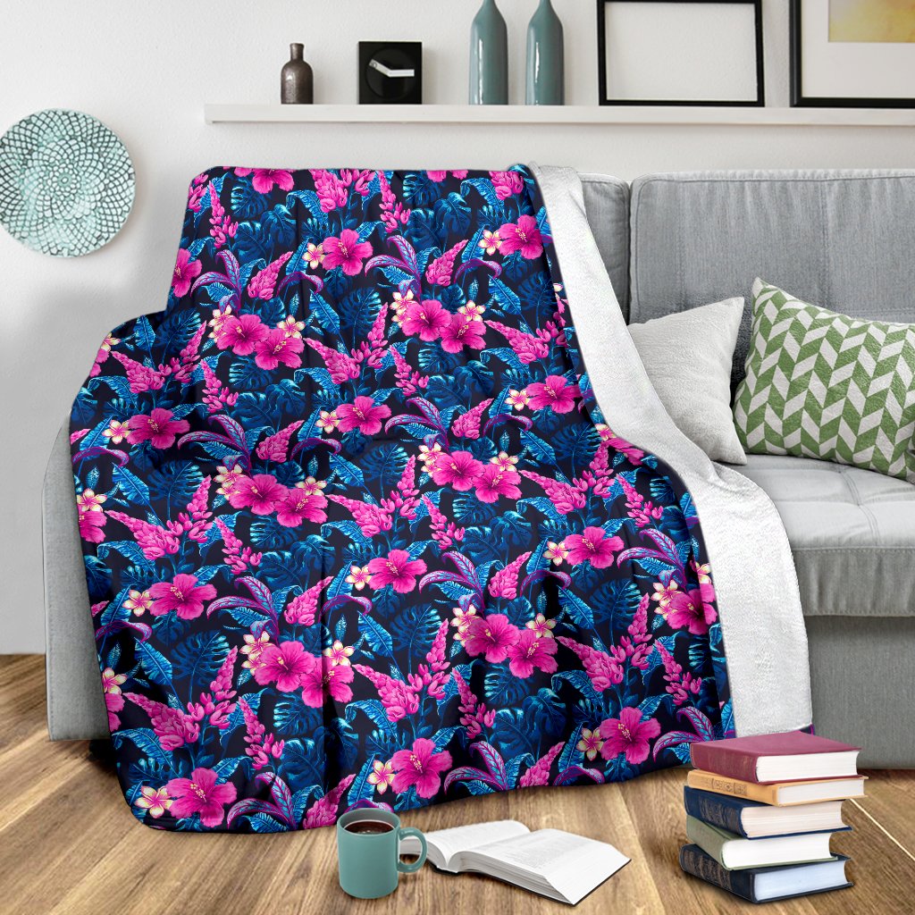 Tropical Flower Pink Themed Print Fleece Blanket