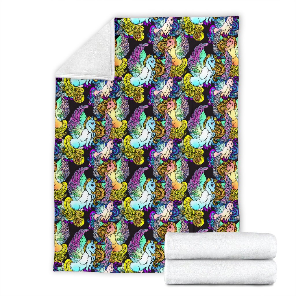 Unicorn With Wings Print Pattern Fleece Blanket