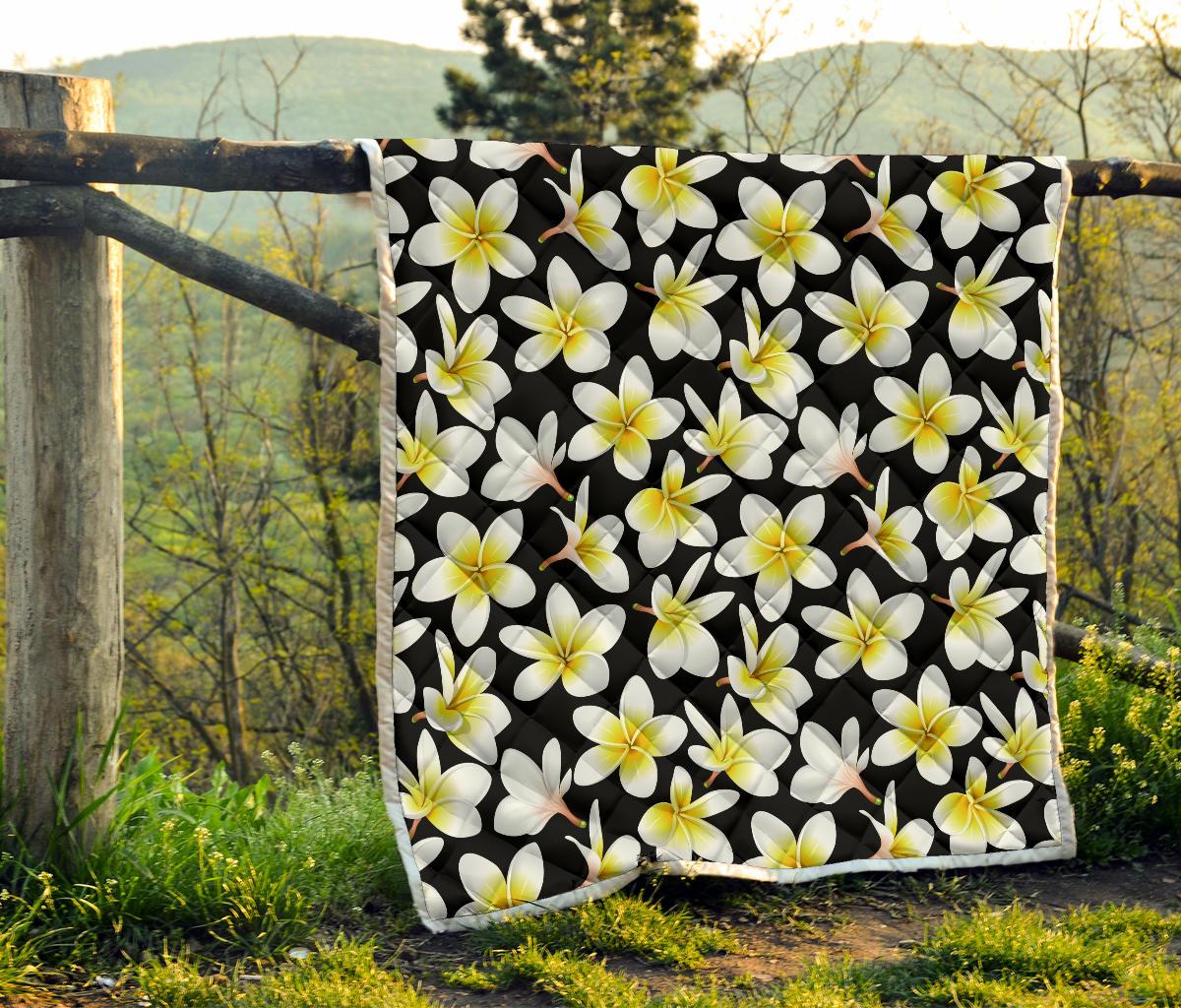 Yellow Plumeria Hawaiian Flowers Premium Quilt-JTAMIGO.COM