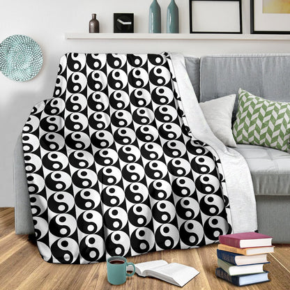 Yin Yang Classic Pattern Design Print Fleece Blanket