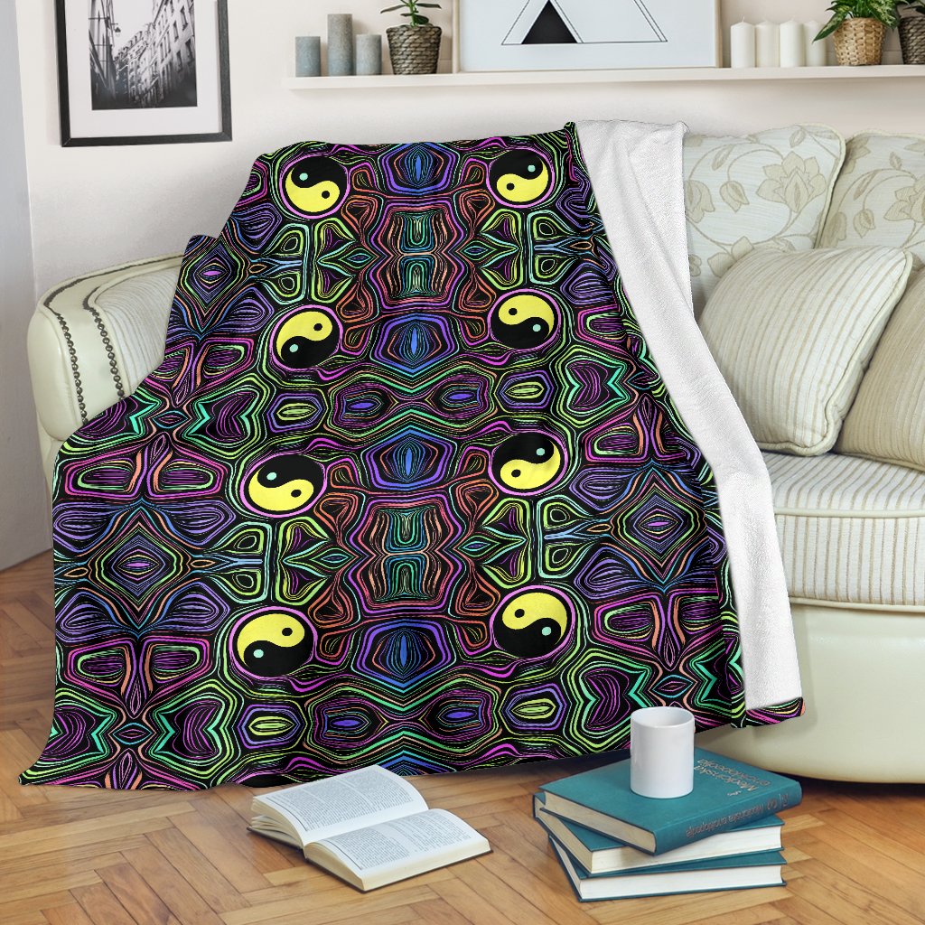 Yin Yang Neon Color Design Print Fleece Blanket
