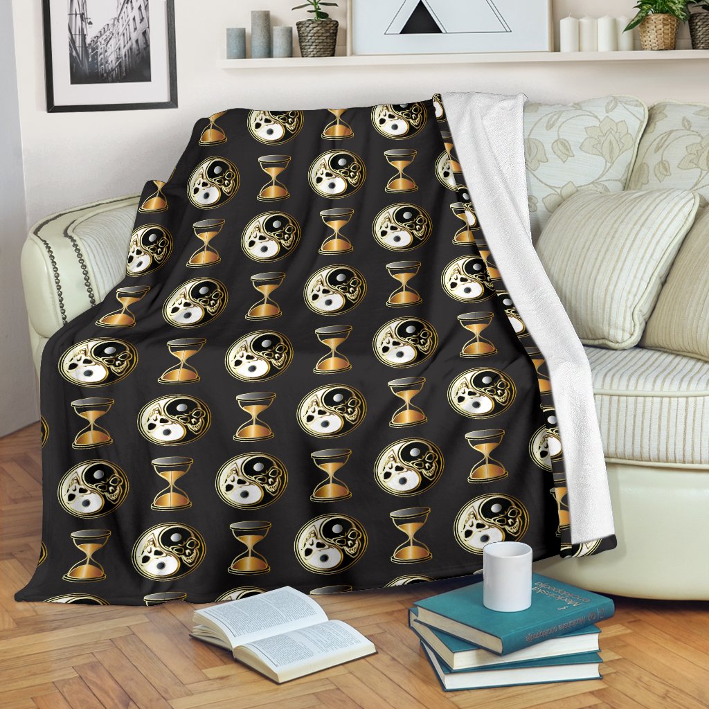 Yin Yang Skull Themed Design Print Fleece Blanket